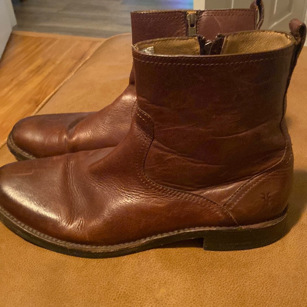Fry boots